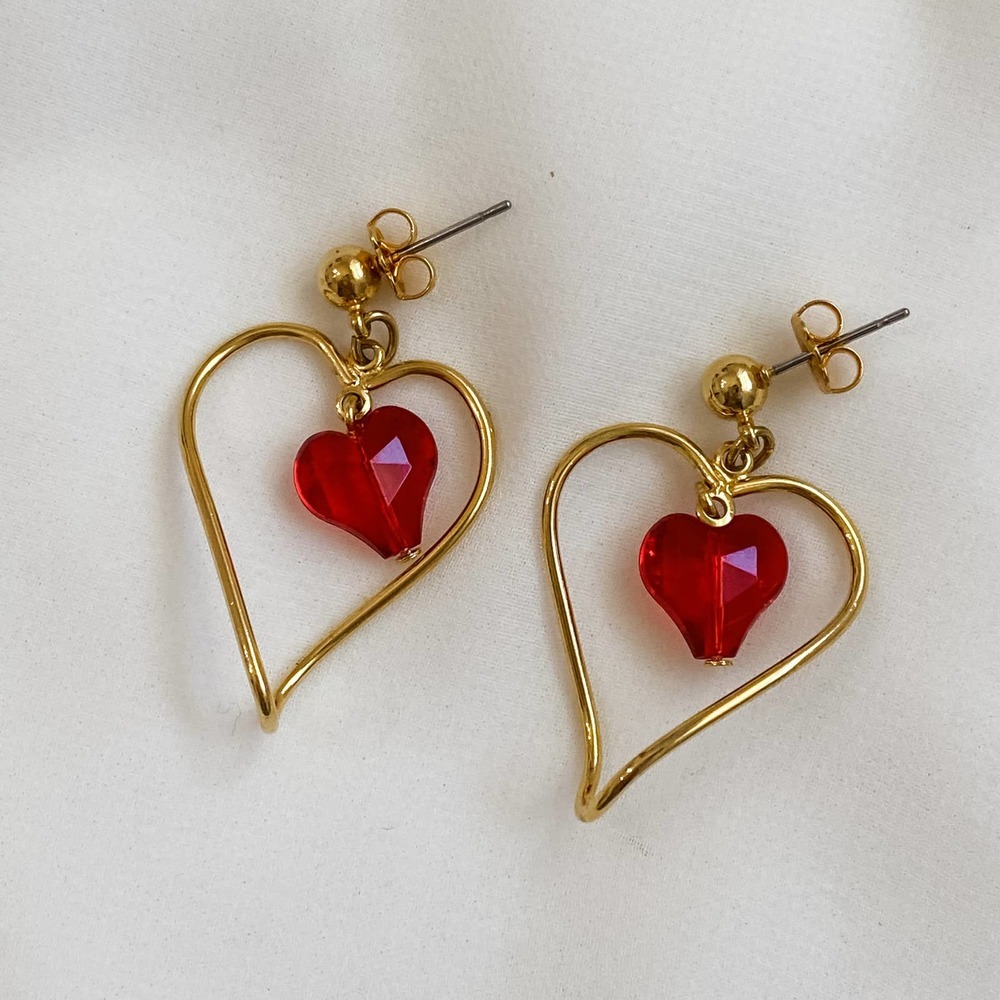 VTG Gold Twist Red Heart Earrings